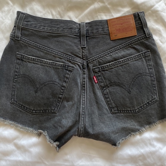 Levi’s 501 shorts - Picture 3 of 3